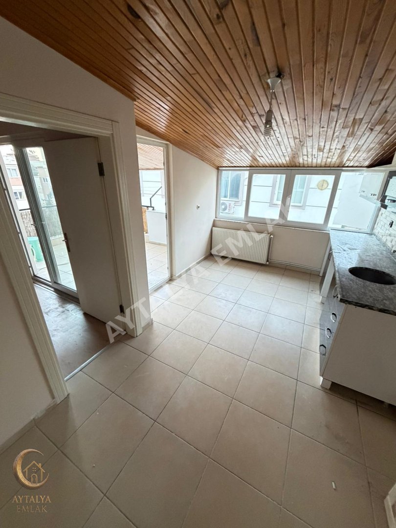 Kültürde Yeni Tadilatlı Sıfır Boyalı Kiralık Daire